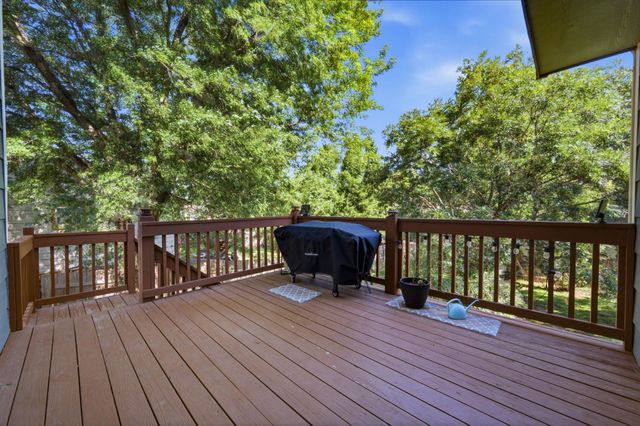 826 E Southcrest, Derby, KS 67037