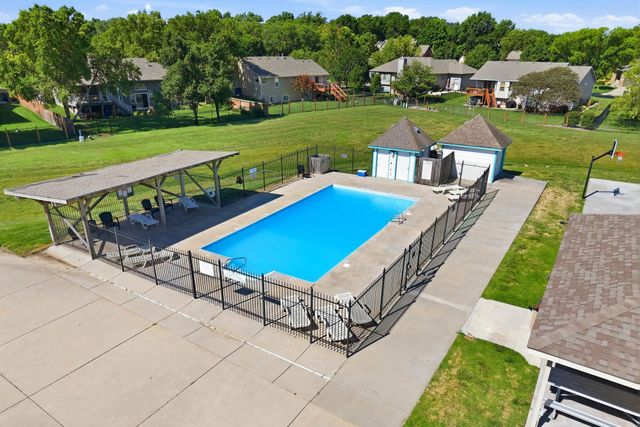 826 E Southcrest, Derby, KS 67037