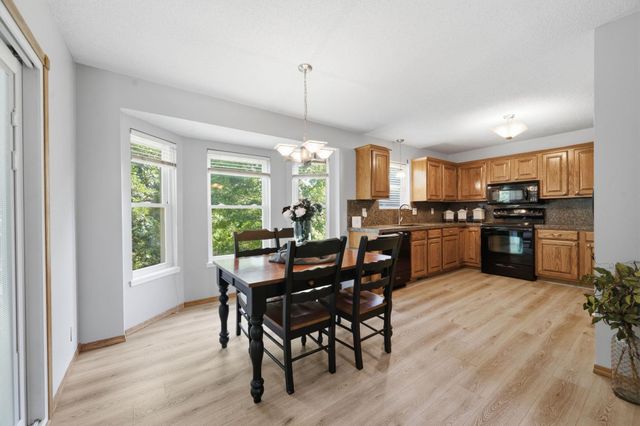 826 E Southcrest, Derby, KS 67037