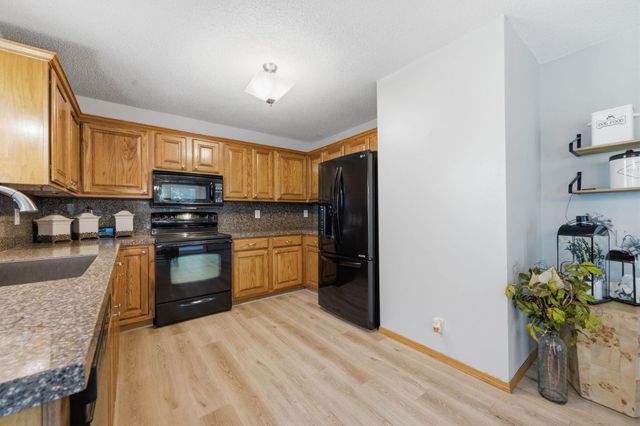 826 E Southcrest, Derby, KS 67037