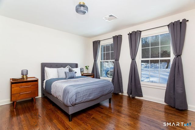 40 Magellan Lane, Easton, CT 06612