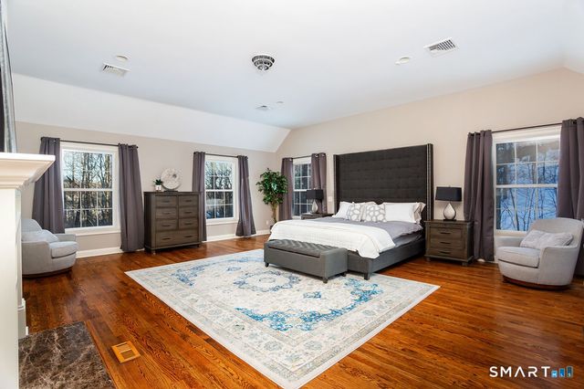 40 Magellan Lane, Easton, CT 06612