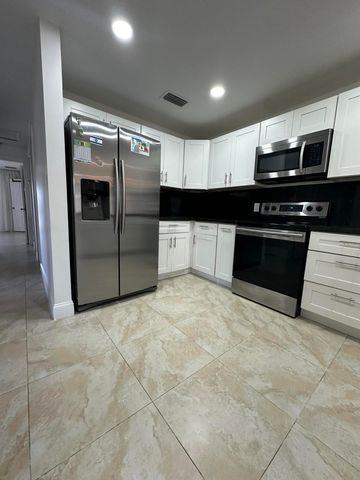 5605 SW 24th Avenue, Fort Lauderdale, FL 33312