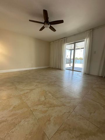 5605 SW 24th Avenue, Fort Lauderdale, FL 33312