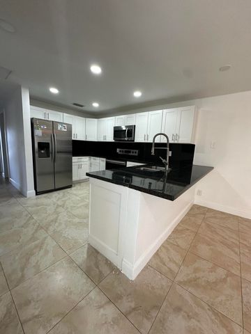 5605 SW 24th Avenue, Fort Lauderdale, FL 33312