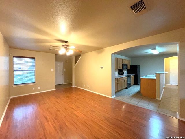 5530 Tomas Circle, San Antonio, TX 78240