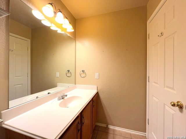 5530 Tomas Circle, San Antonio, TX 78240