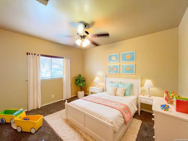 5530 Tomas Circle, San Antonio, TX 78240