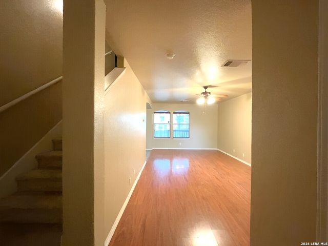 5530 Tomas Circle, San Antonio, TX 78240