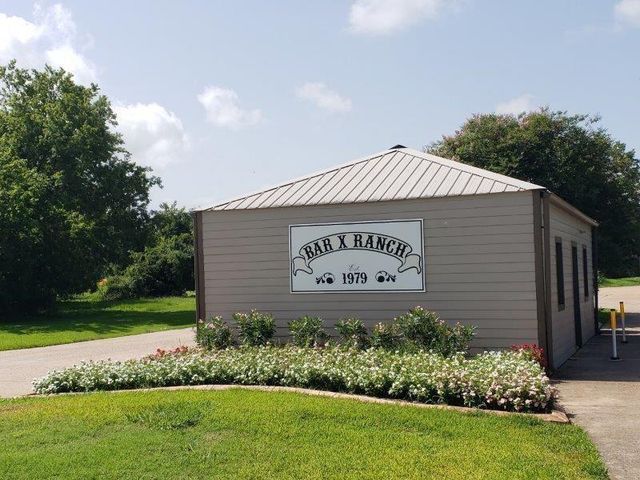 497 Brahman Trail, Angleton, TX 77515