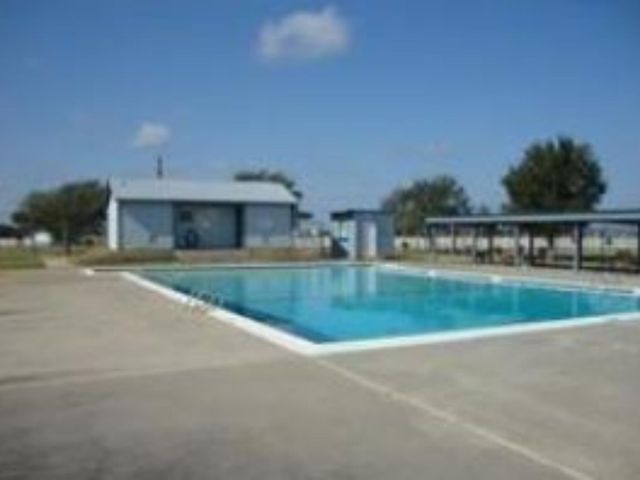 497 Brahman Trail, Angleton, TX 77515