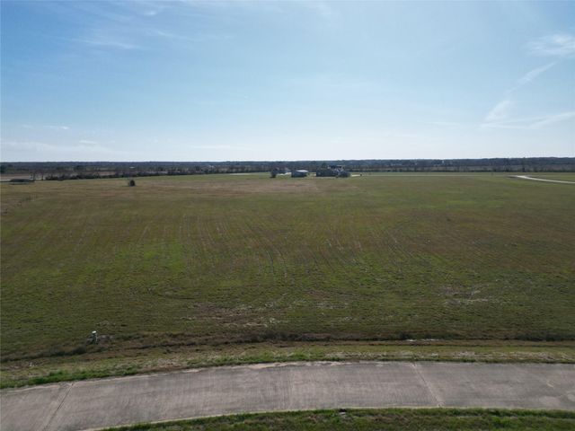 497 Brahman Trail, Angleton, TX 77515