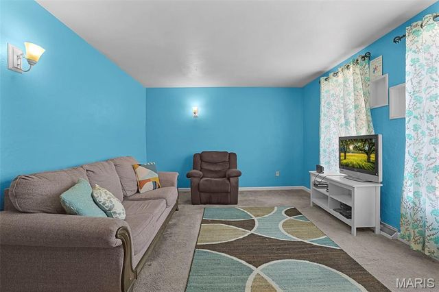 3501 Bloomer Drive, Alton, IL 62002