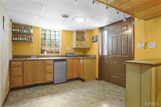 3501 Bloomer Drive, Alton, IL 62002