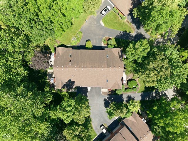 9248 Golden Woods Drive, Indianapolis, IN 46268