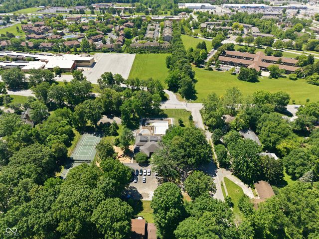 9248 Golden Woods Drive, Indianapolis, IN 46268
