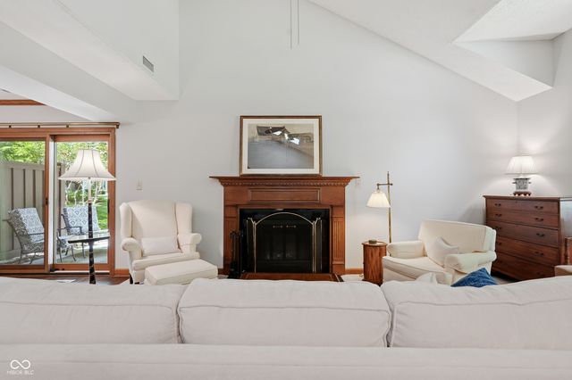 9248 Golden Woods Drive, Indianapolis, IN 46268