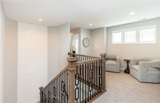 18601 Mohawk Lane, Overland Park, KS 66085