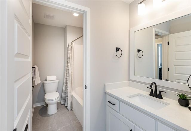 18601 Mohawk Lane, Overland Park, KS 66085