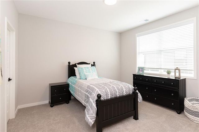 18601 Mohawk Lane, Overland Park, KS 66085