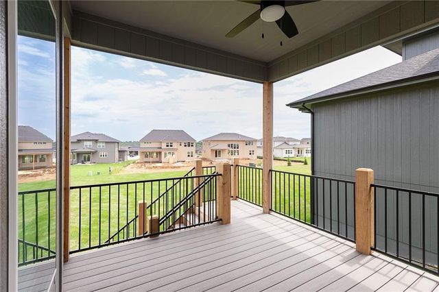 18601 Mohawk Lane, Overland Park, KS 66085