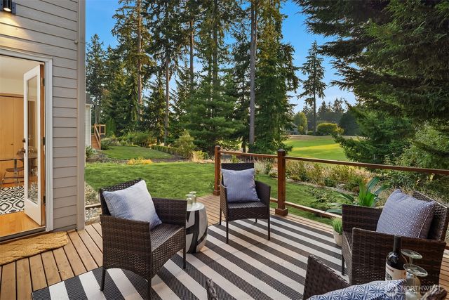 12242 Championship Circle, Mukilteo, WA 98275