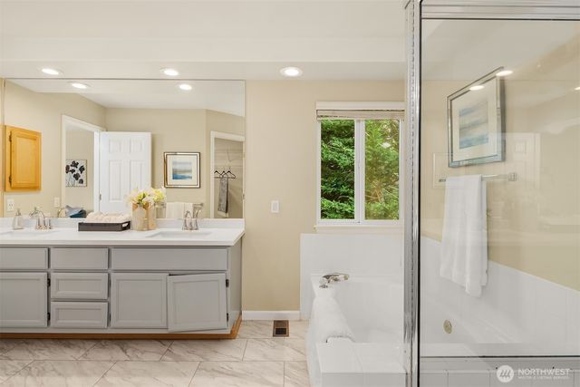 12242 Championship Circle, Mukilteo, WA 98275