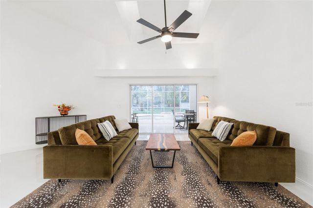 10043 SW 202ND CIRCLE, Dunnellon, FL 34431