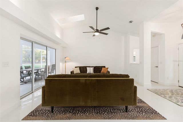 10043 SW 202ND CIRCLE, Dunnellon, FL 34431