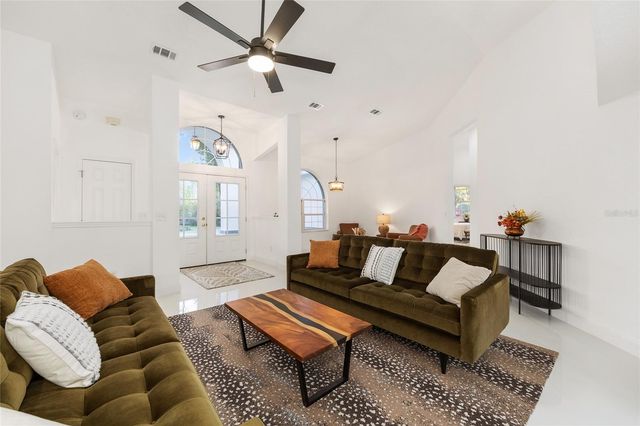 10043 SW 202ND CIRCLE, Dunnellon, FL 34431