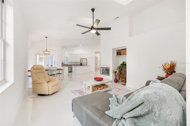 10043 SW 202ND CIRCLE, Dunnellon, FL 34431