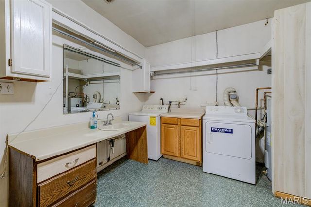 38 Marie Drive, St Charles, MO 63301