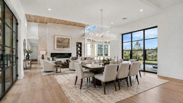 1043 Overlook PKWY, Horseshoe Bay, TX 78657