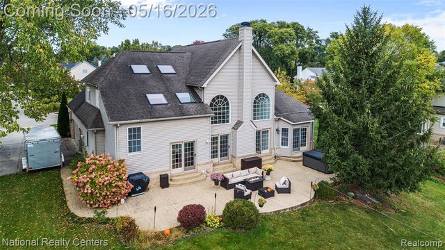 2077 Applebrook Drive, Commerce Twp, MI 48382