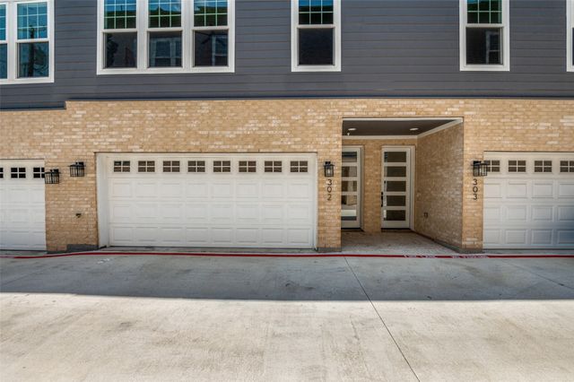 631 N Tyler Street 302, Dallas, TX 75208