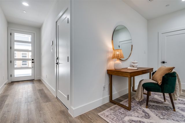 631 N Tyler Street 302, Dallas, TX 75208