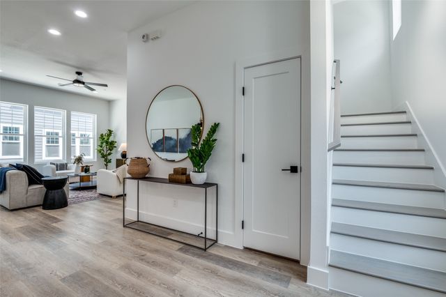 631 N Tyler Street 302, Dallas, TX 75208
