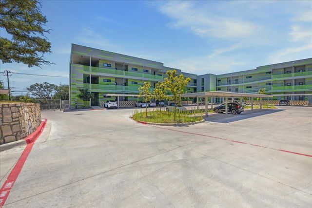 4004 Banister LN 115, Austin, TX 78704
