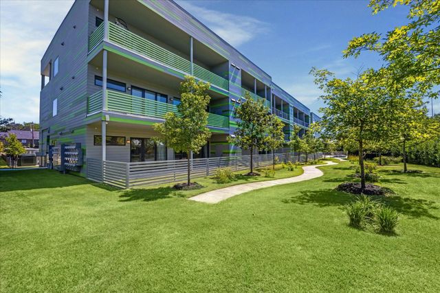 4004 Banister LN 115, Austin, TX 78704