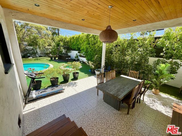 6112 Maryland Drive, Los Angeles, CA 90048