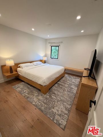 6112 Maryland Drive, Los Angeles, CA 90048