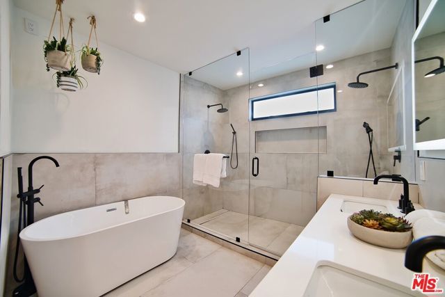 6112 Maryland Drive, Los Angeles, CA 90048