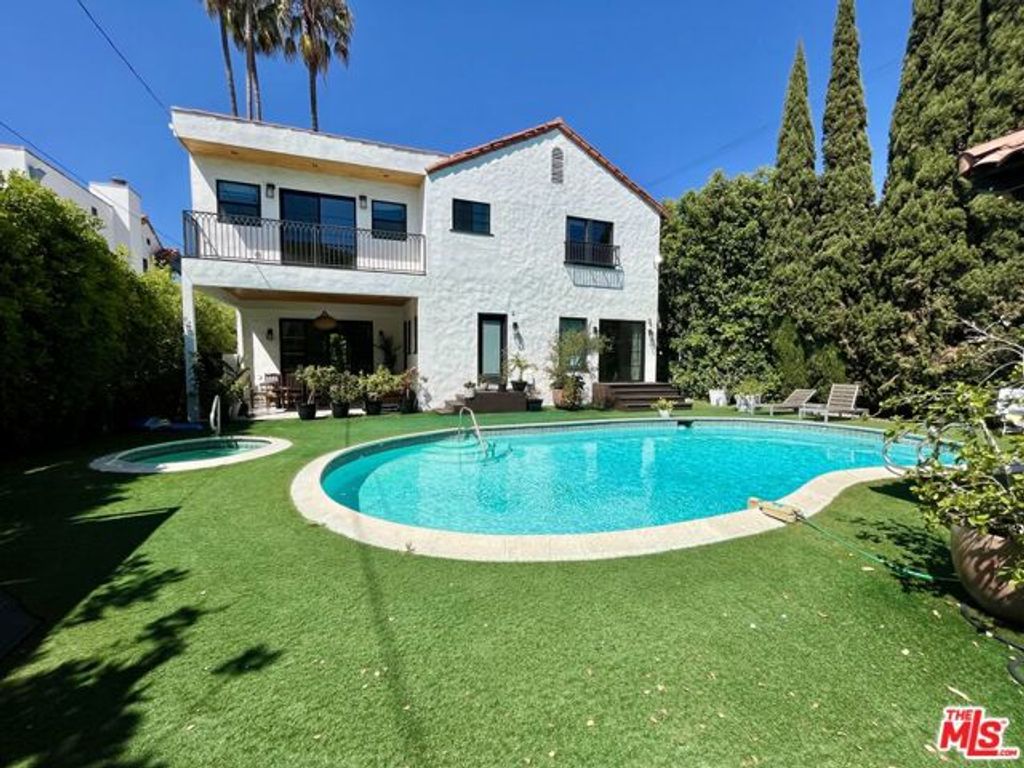 6112 Maryland Drive, Los Angeles, CA 90048