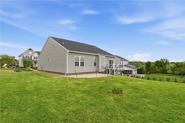 212 Saddle Ridge Dr, North Fayette, PA 15071