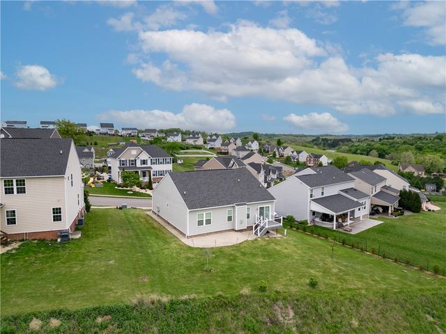 212 Saddle Ridge Dr, North Fayette, PA 15071