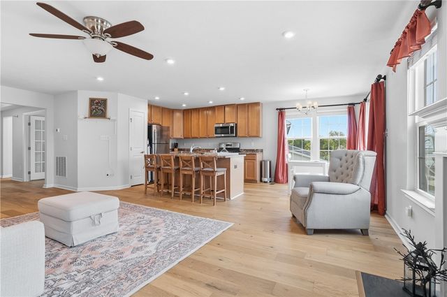 212 Saddle Ridge Dr, North Fayette, PA 15071