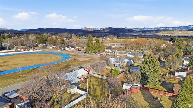 270 E 3RD, Preston, ID 83263