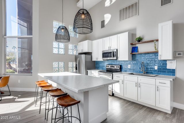 17017 N 12TH Street 2104, Phoenix, AZ 85022