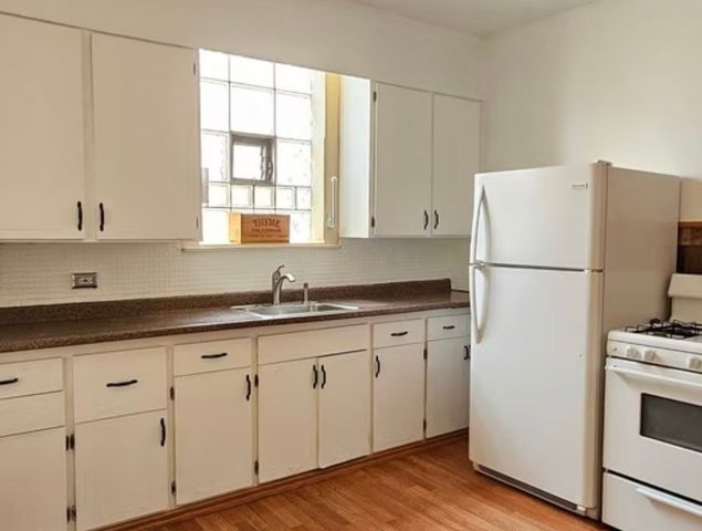 1928 Harvey Avenue 2, Berwyn, IL 60402
