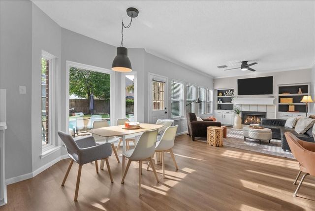 311 Welford Lane, Highlands, TX 77562